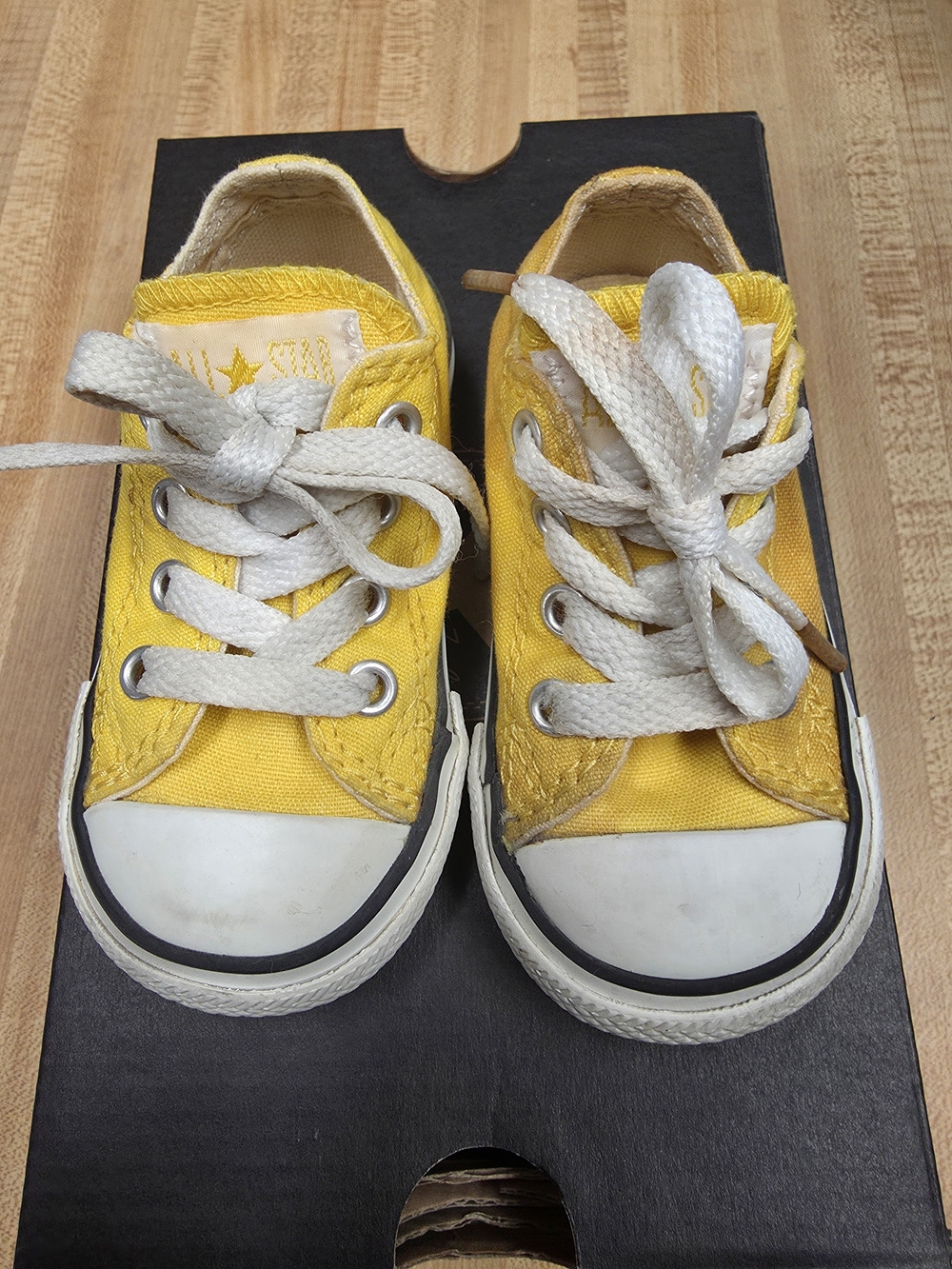 Toddler Converse- Size 4